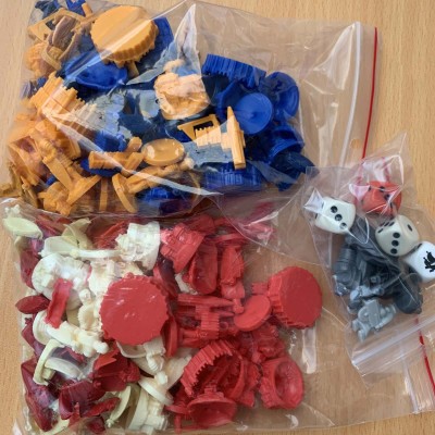Set of 211 plastic tokens - Base, C&K, Seafarers
